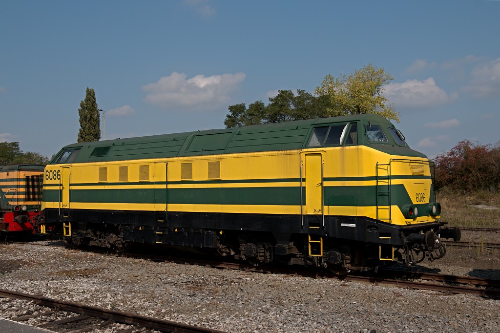 spoorweg spoorwegen hdr ns trein treinen locomotief verkeer transport openbaar vervoer spoor stoomlocomotief station